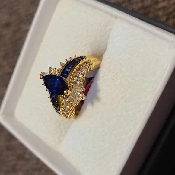 FINE JEWELRY GORGEOUS! 14K GOLD OVER SILVER BLUE AND WHITE SAPPHIRE RING SIZE 6 - Picture 3 of 13